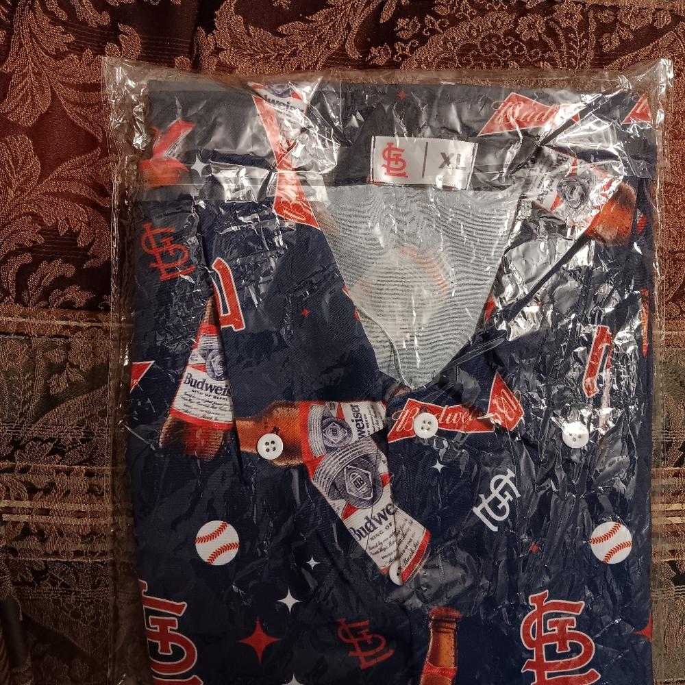 St Louis Cardinals x Budweiser SGA Hawaiian Shirt Sz XL AOP Beer Logo Budweiser